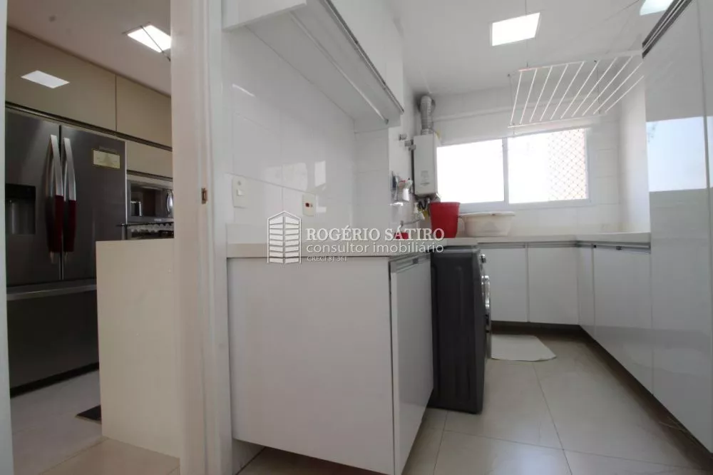 Apartamento à venda com 3 quartos, 213m² - Foto 32