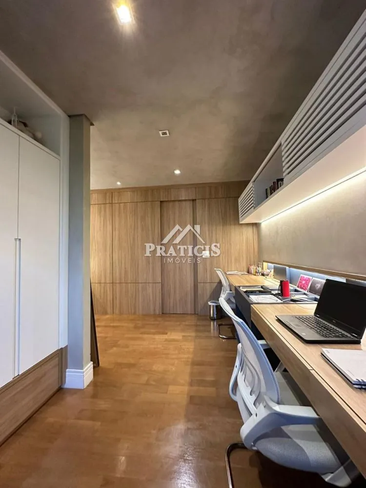 Apartamento, 4 quartos, 237 m² - Foto 1