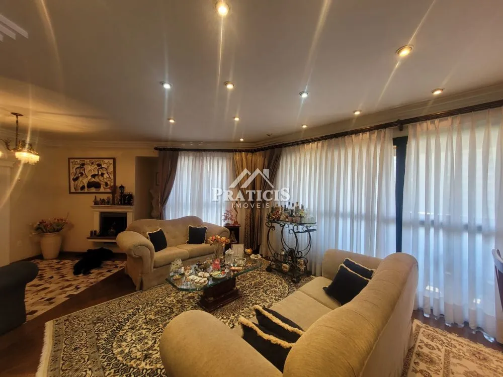 Apartamento, 4 quartos, 204 m² - Foto 1