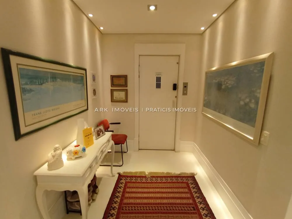 Apartamento, 3 quartos, 190 m² - Foto 2