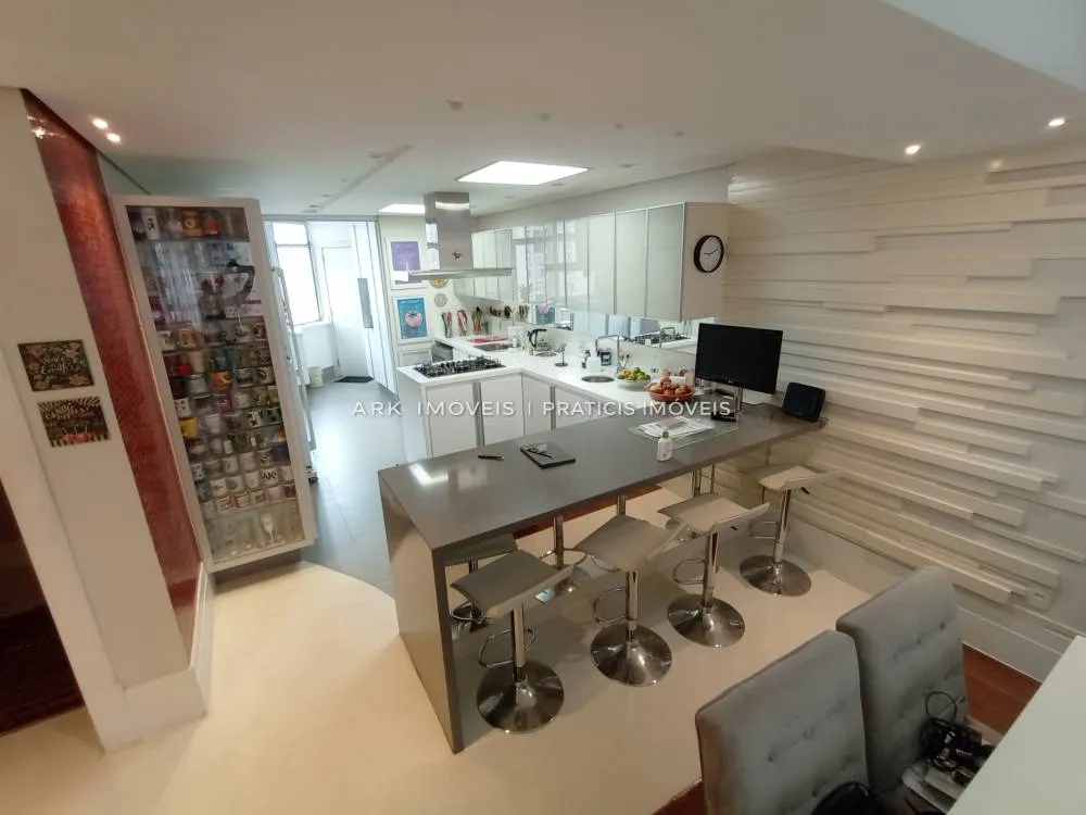 Apartamento, 3 quartos, 190 m² - Foto 1