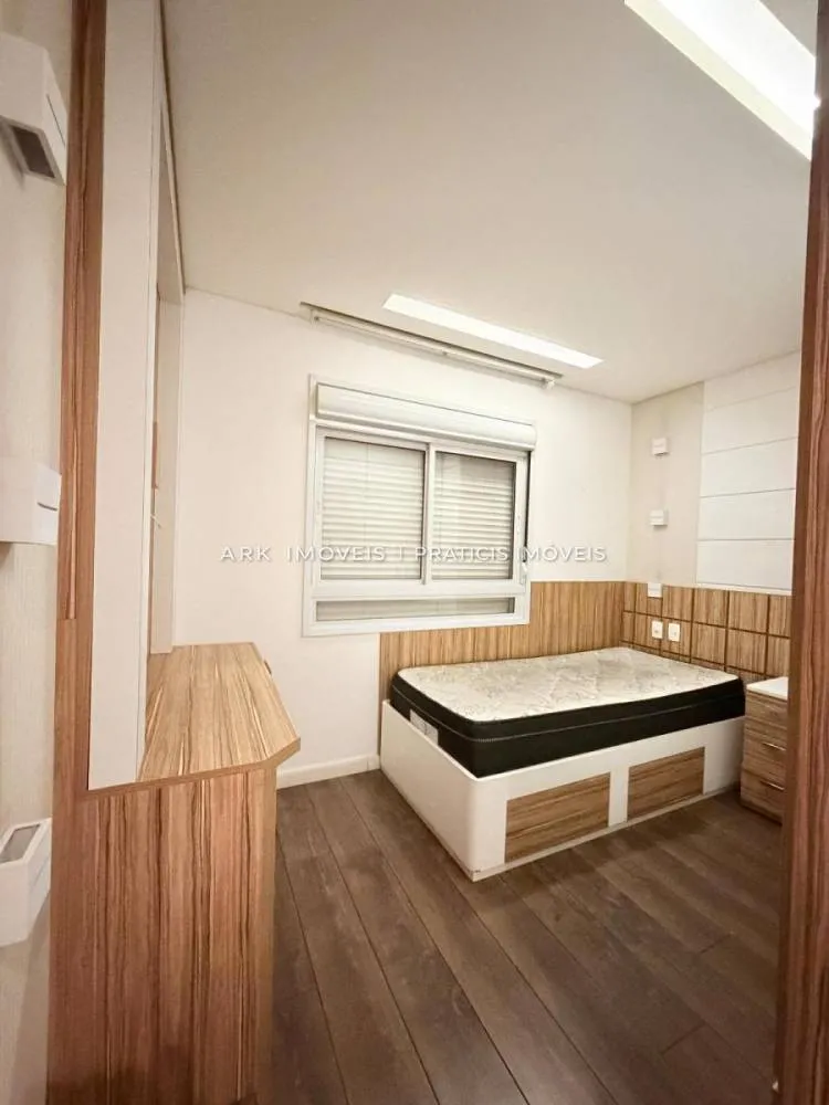 Apartamento, 3 quartos, 213 m² - Foto 4