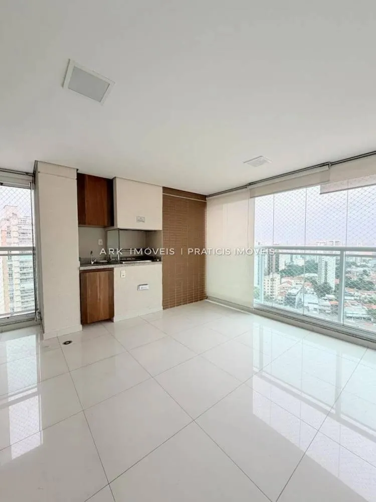 Apartamento, 3 quartos, 213 m² - Foto 1
