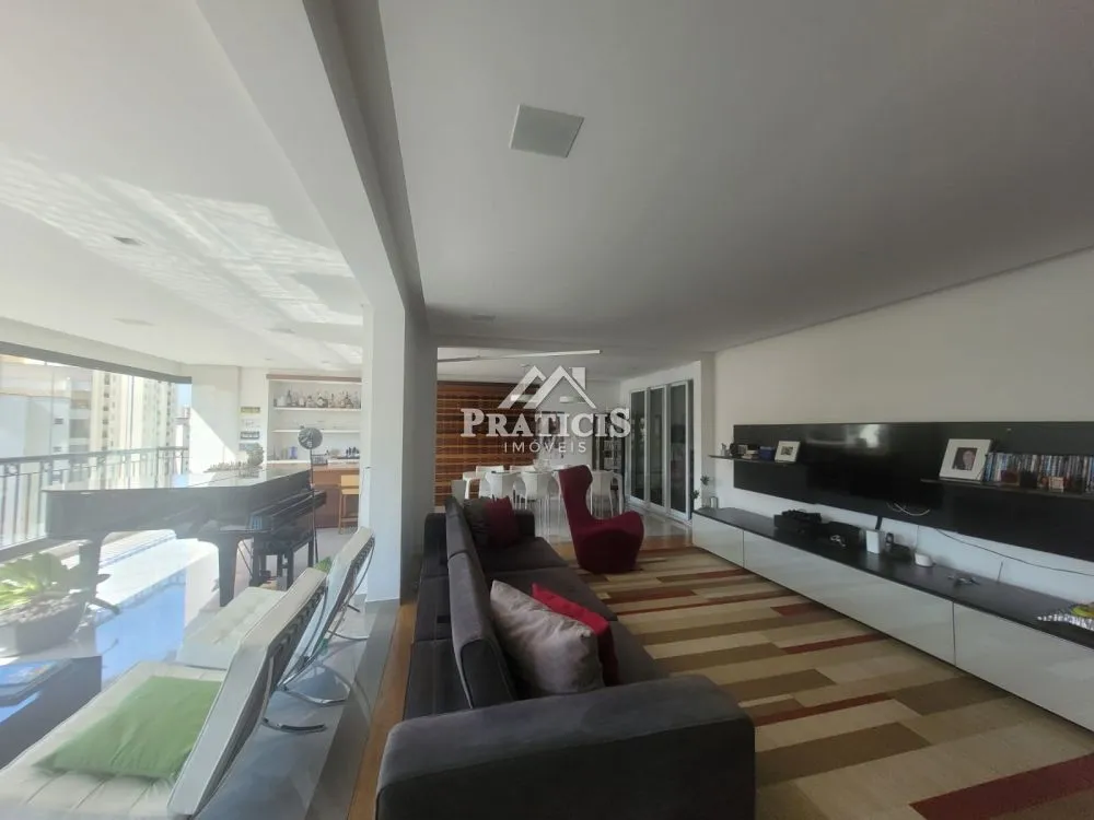 Apartamento, 3 quartos, 250 m² - Foto 1