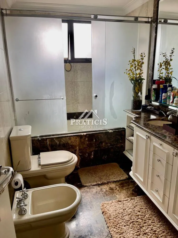 Apartamento, 3 quartos, 230 m² - Foto 12
