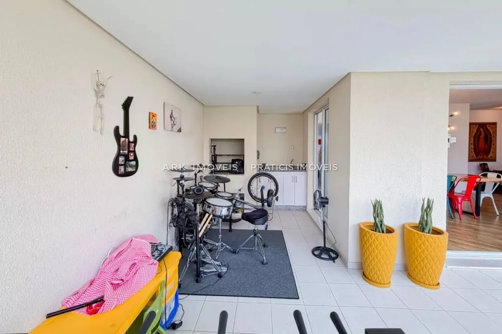 Apartamento, 3 quartos, 145 m² - Foto 2