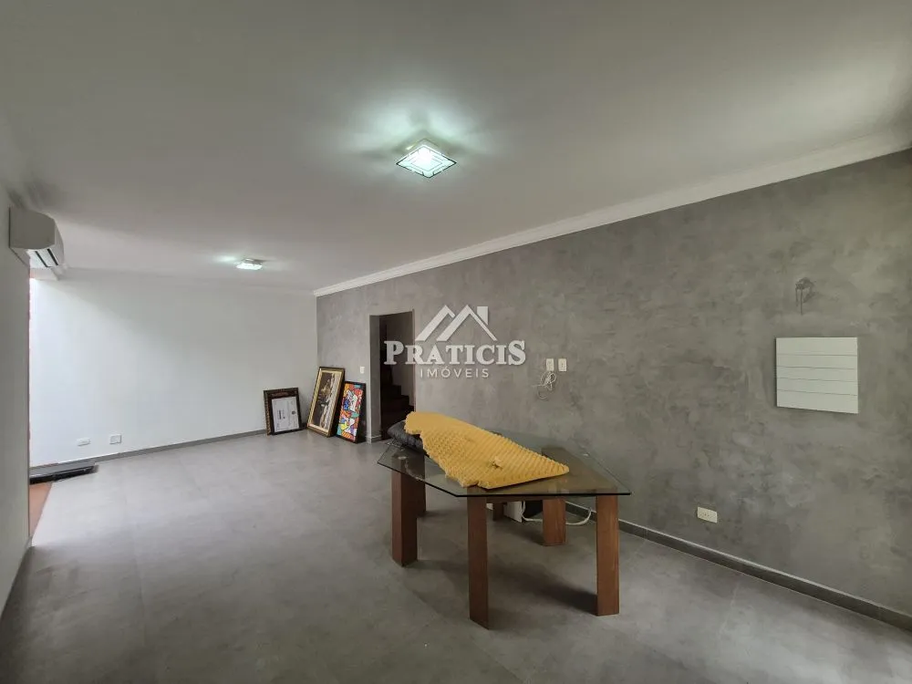 Casa, 3 quartos, 250 m² - Foto 1