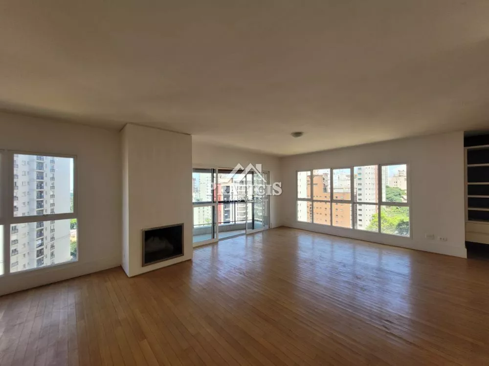 Apartamento à venda com 3 quartos, 150m² - Foto 2