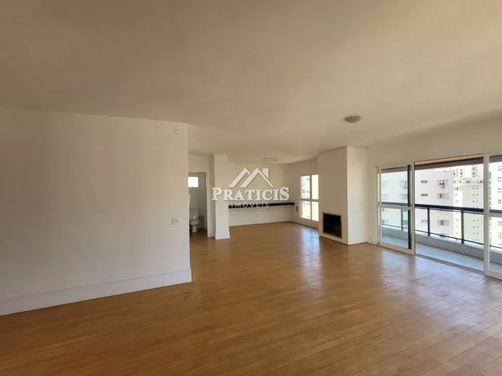 Apartamento à venda com 3 quartos, 150m² - Foto 4