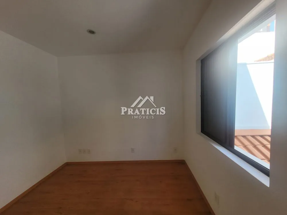 Sobrado, 3 quartos, 237 m² - Foto 2