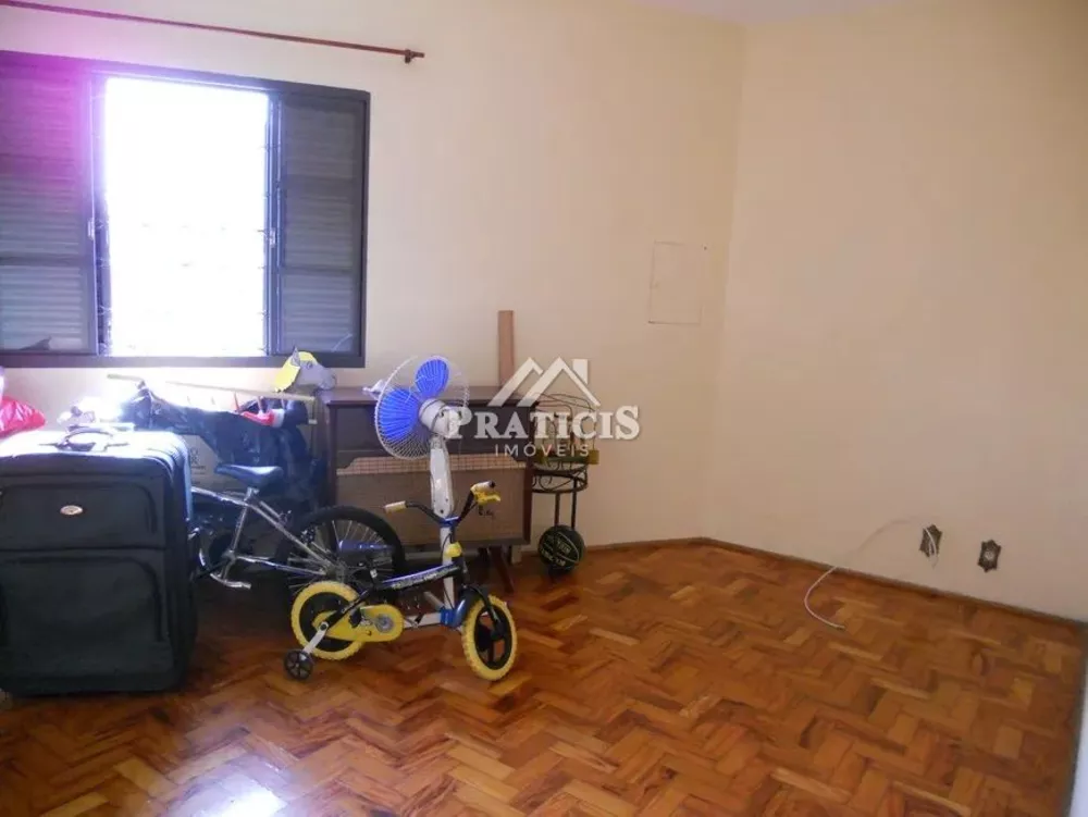 Casa à venda com 5 quartos, 173m² - Foto 15