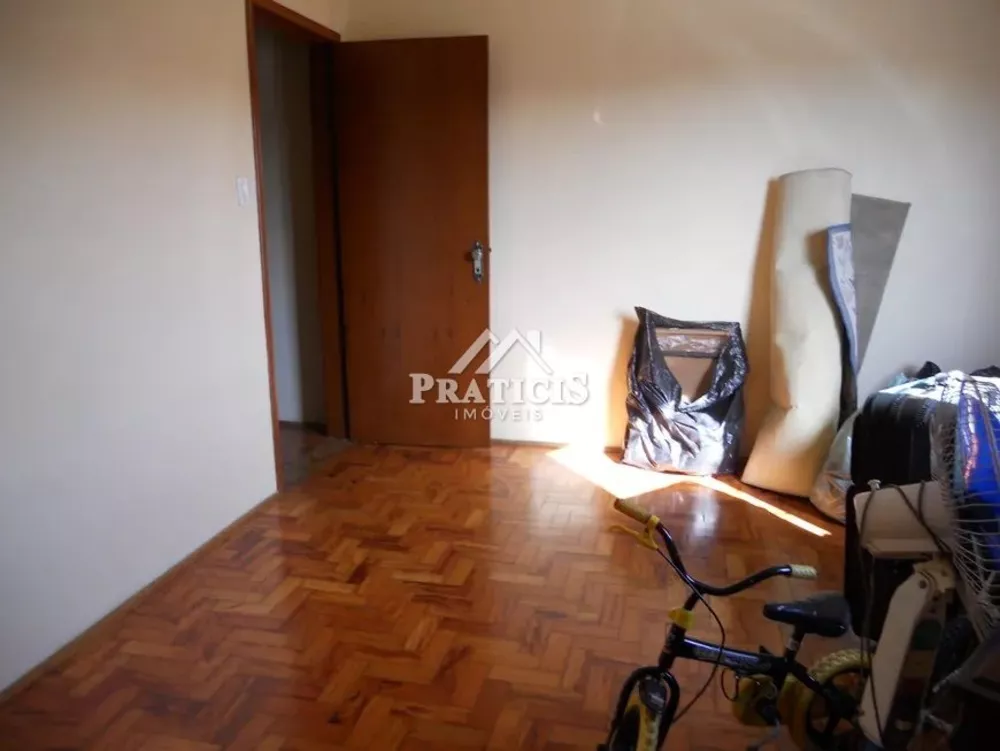 Casa à venda com 5 quartos, 173m² - Foto 14