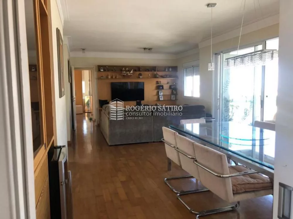 Apartamento à venda com 3 quartos, 141m² - Foto 1