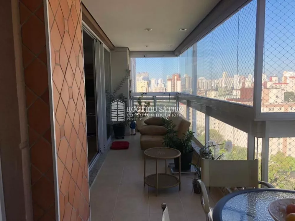 Apartamento à venda com 3 quartos, 141m² - Foto 4