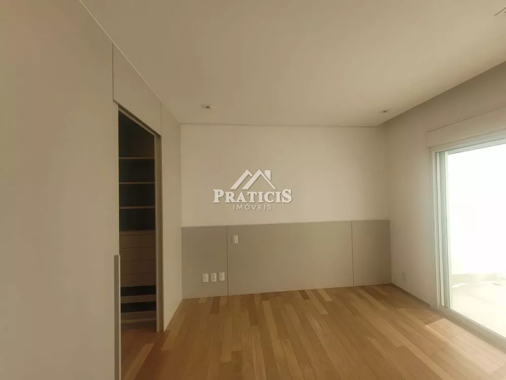 Apartamento para alugar com 3 quartos, 197m² - Foto 16