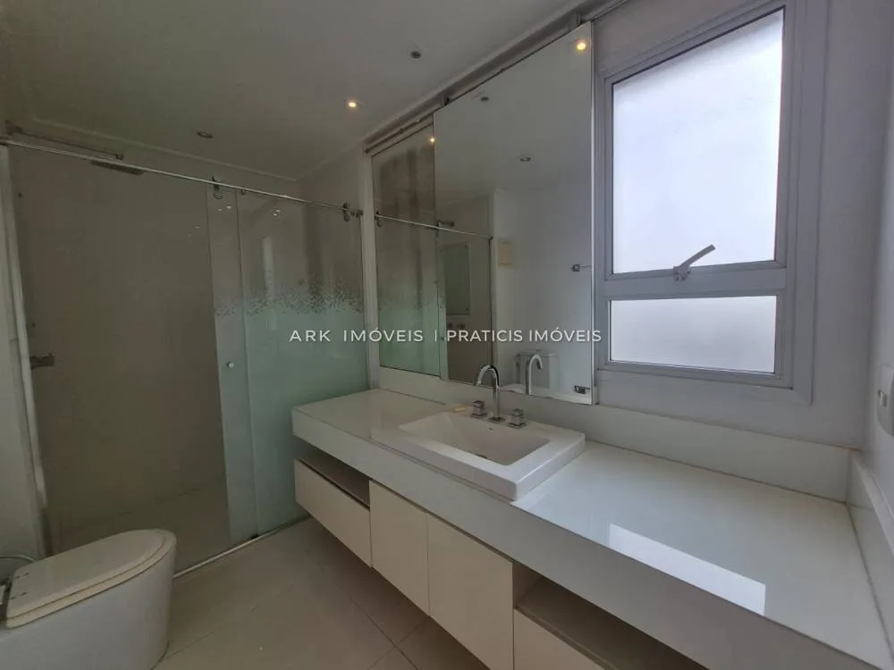 Apartamento, 3 quartos, 216 m² - Foto 4