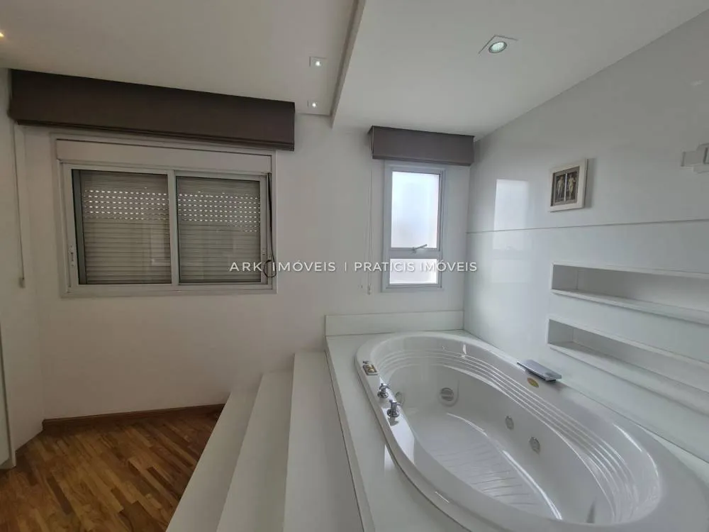 Apartamento, 3 quartos, 216 m² - Foto 10