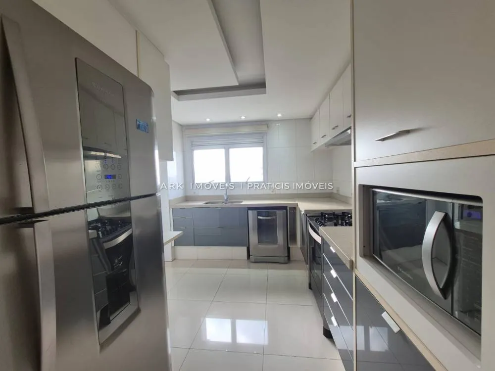 Apartamento, 3 quartos, 216 m² - Foto 12