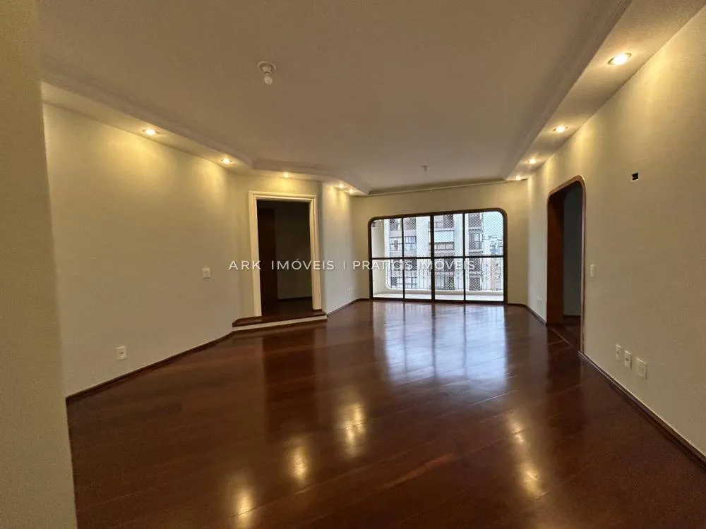 Apartamento, 3 quartos, 157 m² - Foto 2