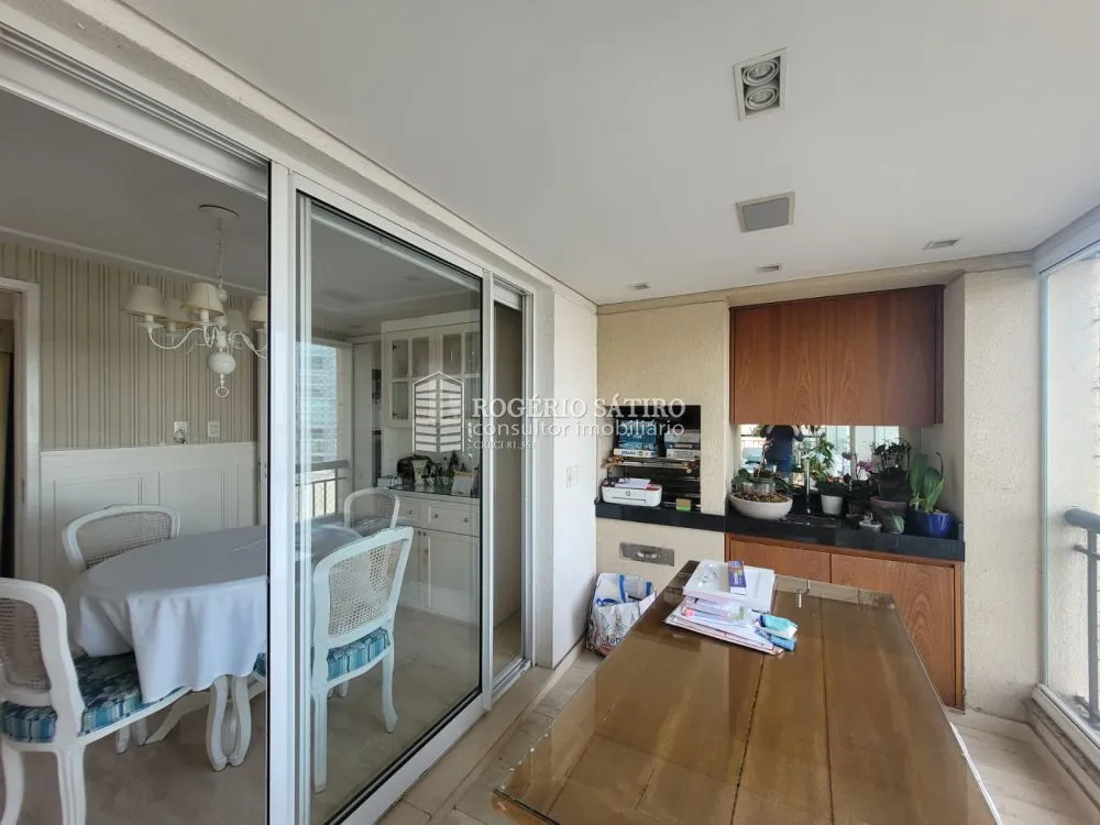 Apartamento, 3 quartos, 216 m² - Foto 2