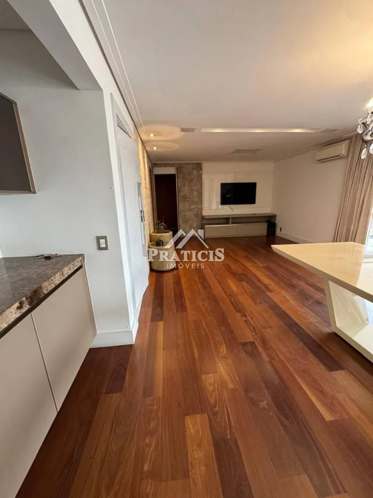 Apartamento, 3 quartos, 140 m² - Foto 1