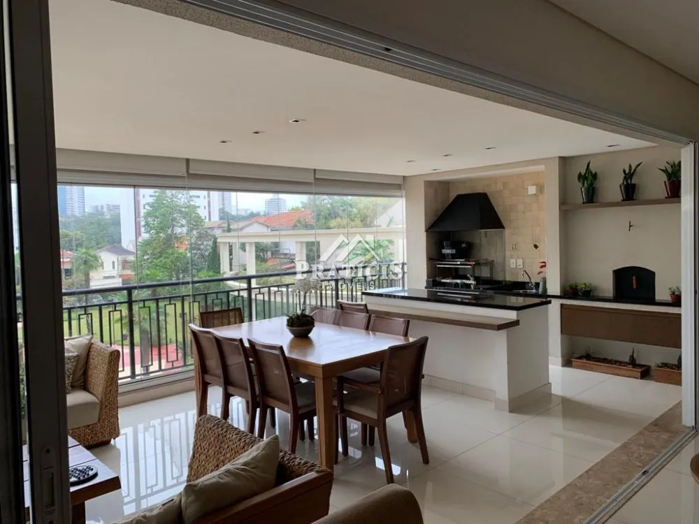 Apartamento, 3 quartos, 227 m² - Foto 1