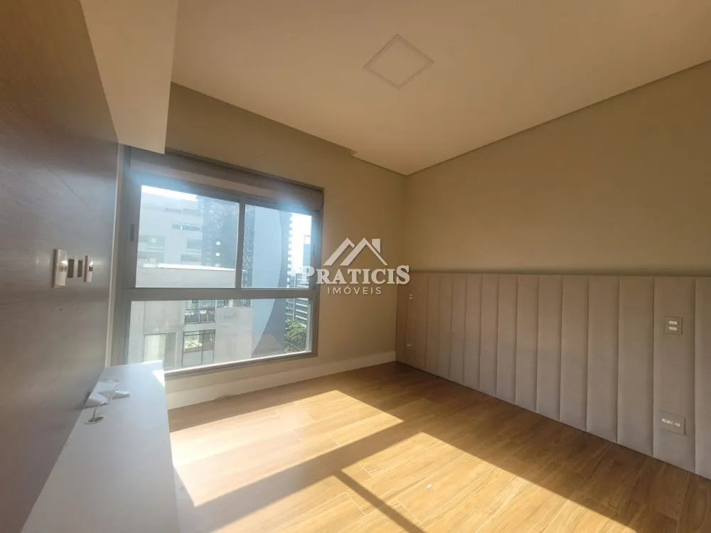 Apartamento, 3 quartos, 181 m² - Foto 1
