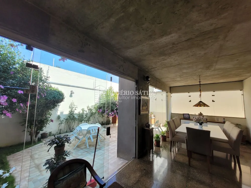 Sobrado, 3 quartos, 228 m² - Foto 2