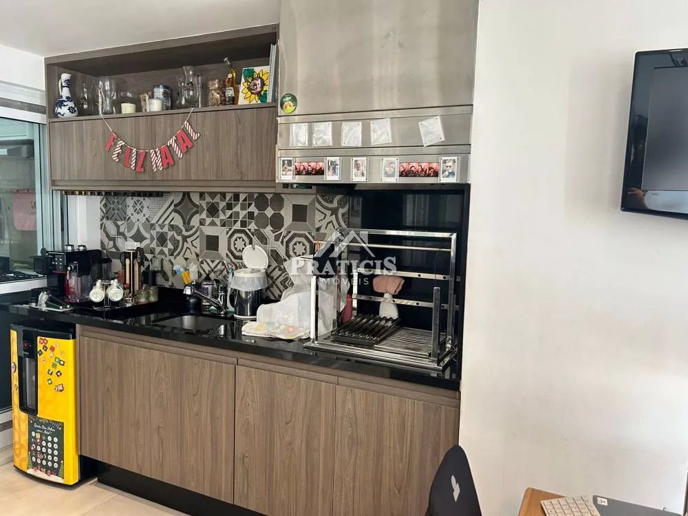 Apartamento à venda com 3 quartos, 140m² - Foto 3