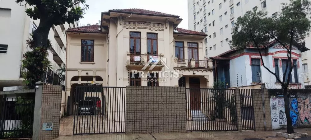 Casa à venda com 5 quartos, 700m² - Foto 1