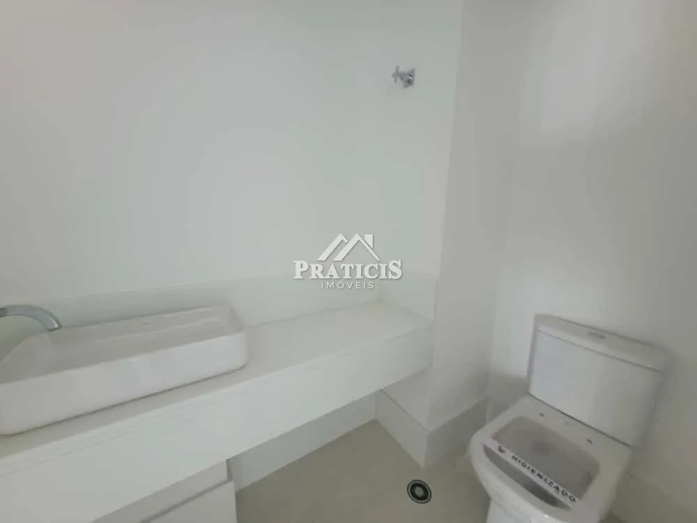 Apartamento, 3 quartos, 210 m² - Foto 2