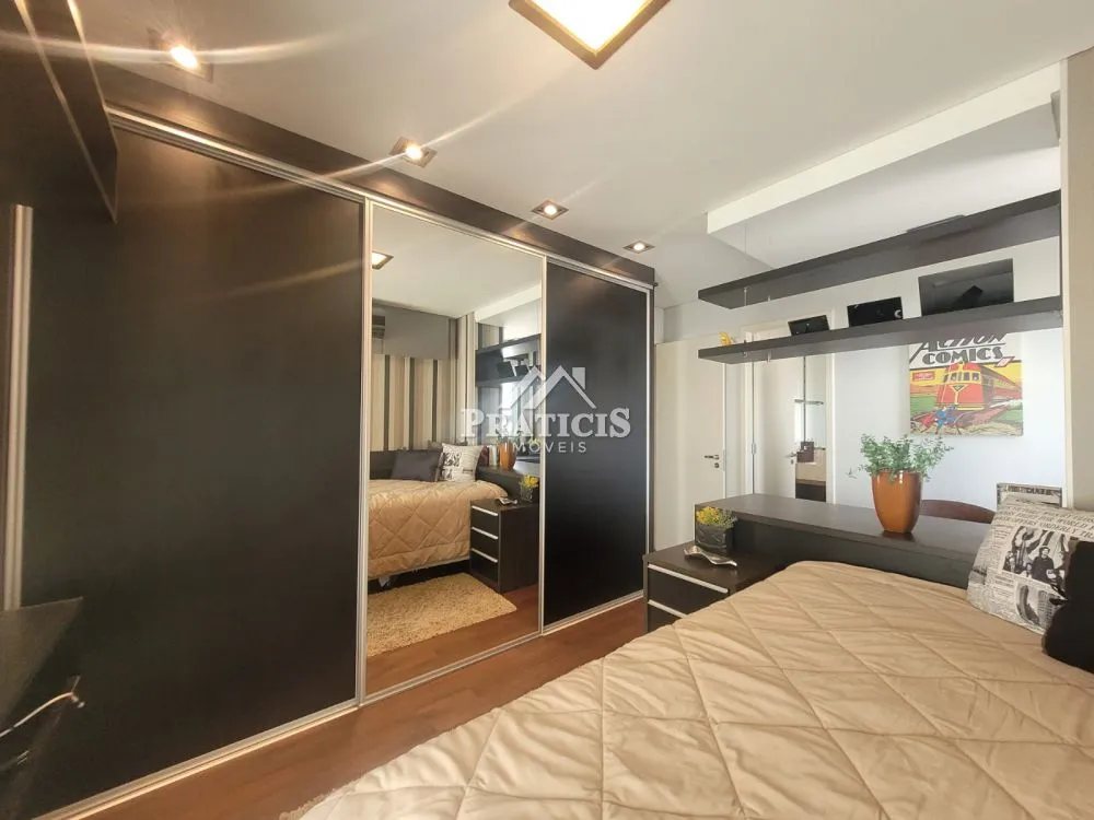 Apartamento, 3 quartos, 216 m² - Foto 1