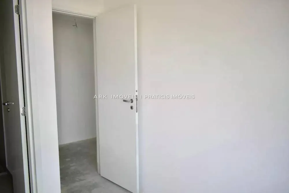 Apartamento, 3 quartos, 141 m² - Foto 2