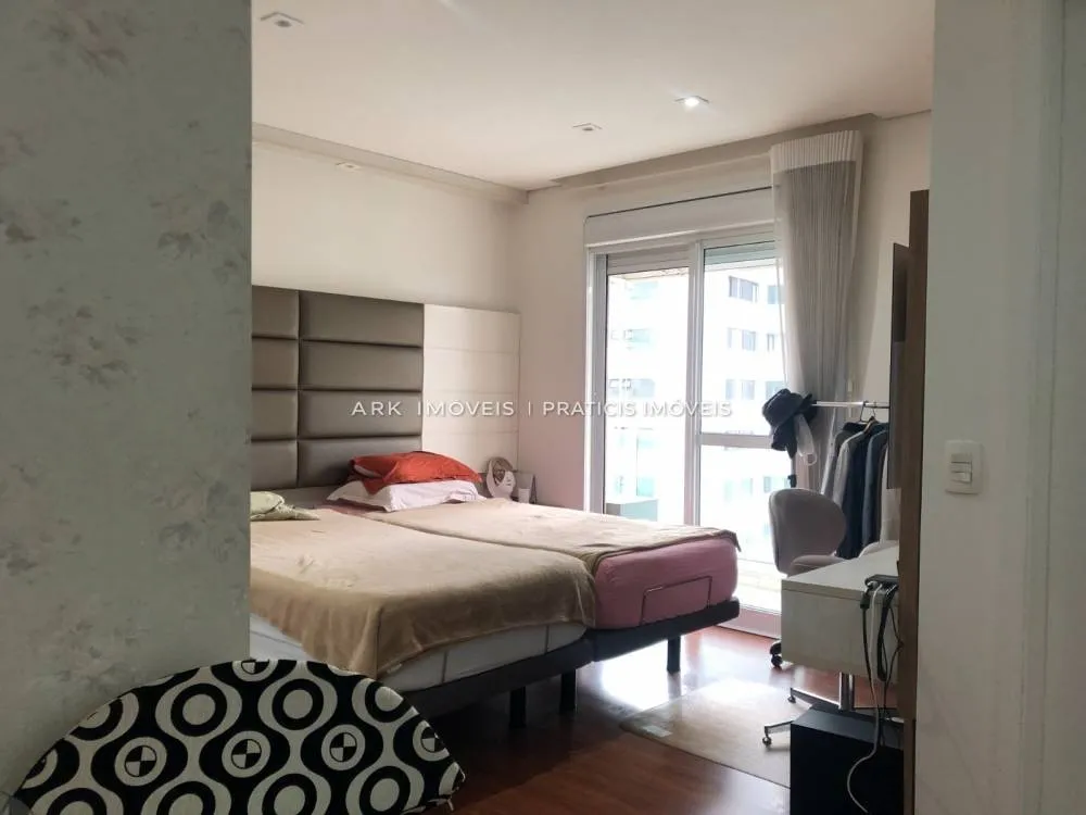 Apartamento, 3 quartos, 213 m² - Foto 5
