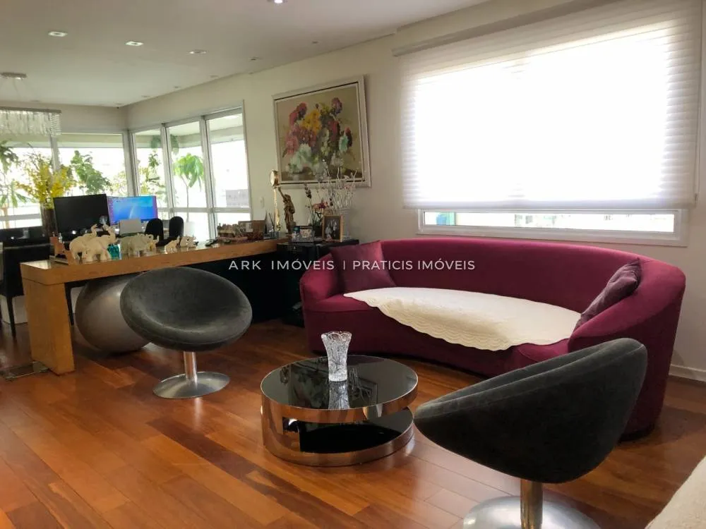 Apartamento, 3 quartos, 213 m² - Foto 2