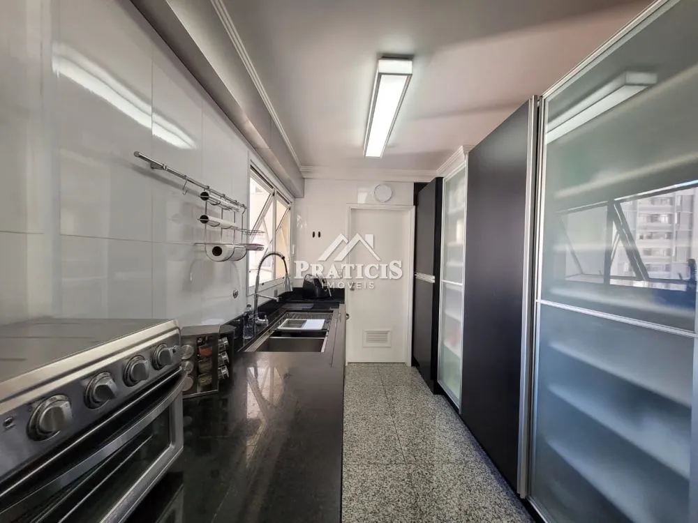 Apartamento, 3 quartos, 138 m² - Foto 1