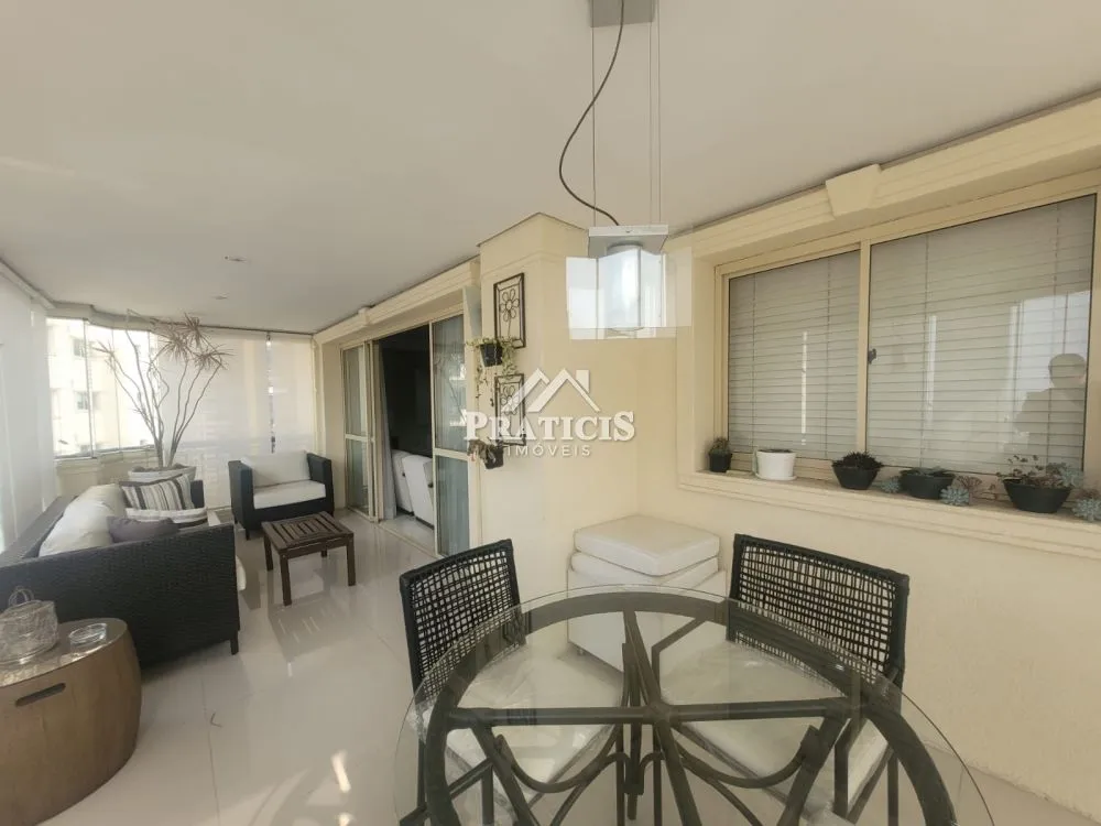 Apartamento, 4 quartos, 208 m² - Foto 1