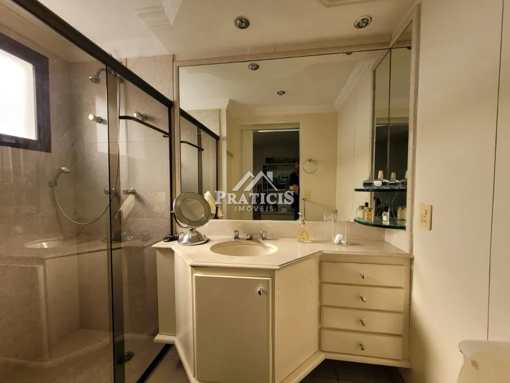 Apartamento, 4 quartos, 220 m² - Foto 1