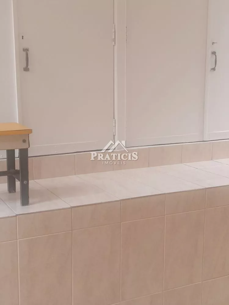 Sobrado à venda com 3 quartos, 450m² - Foto 3