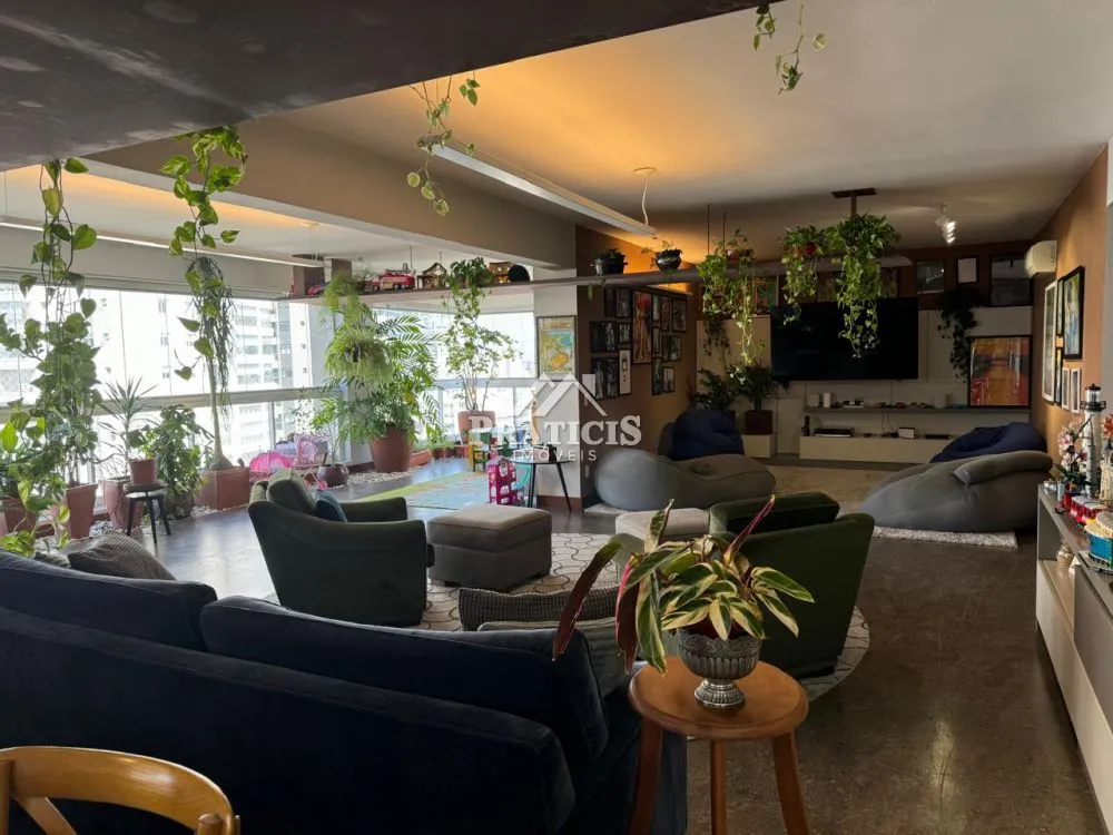 Apartamento, 3 quartos, 250 m² - Foto 2