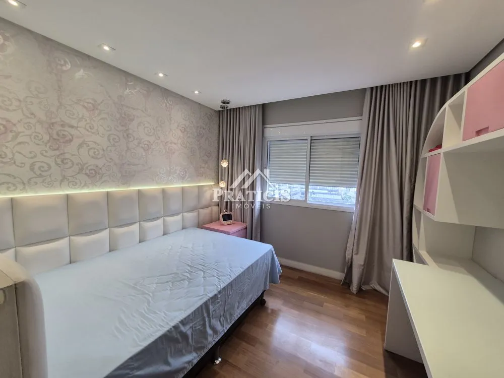 Apartamento, 3 quartos, 246 m² - Foto 2