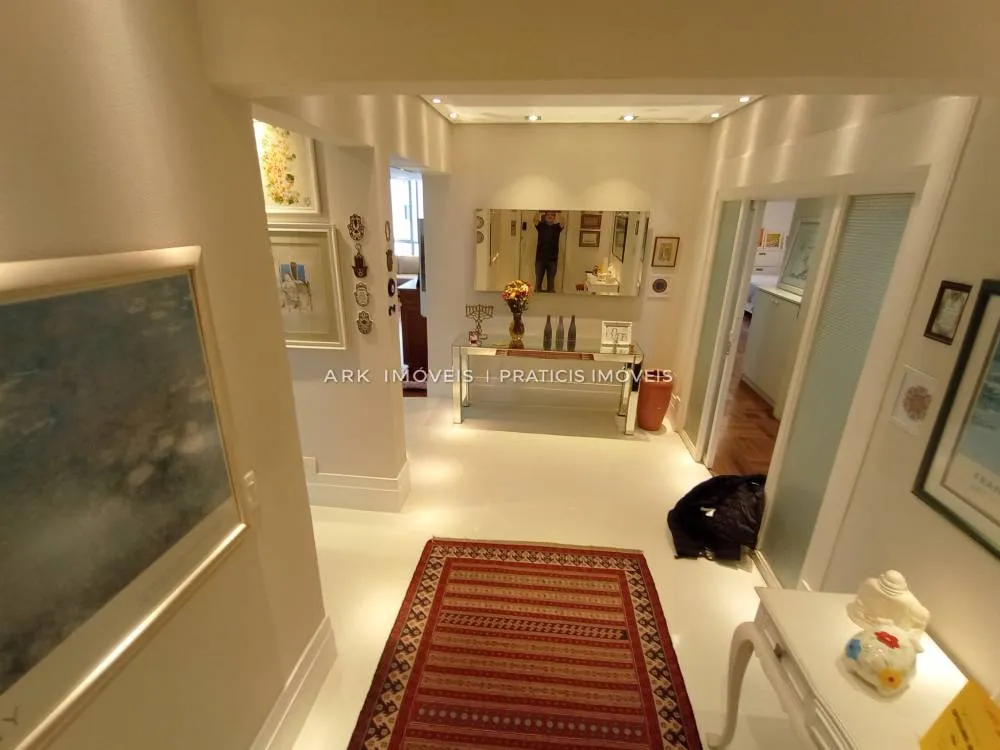 Apartamento, 3 quartos, 190 m² - Foto 2