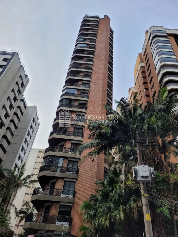 Apartamento à venda com 4 quartos, 180m² - Foto 1