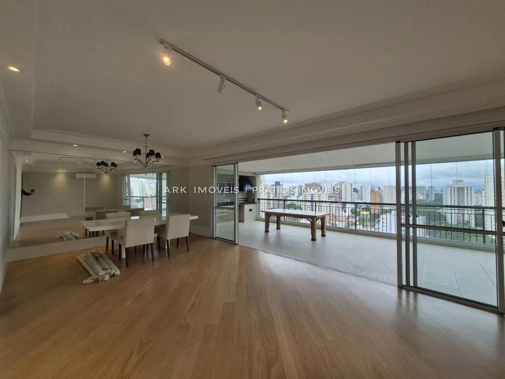 Apartamento, 4 quartos, 222 m² - Foto 1