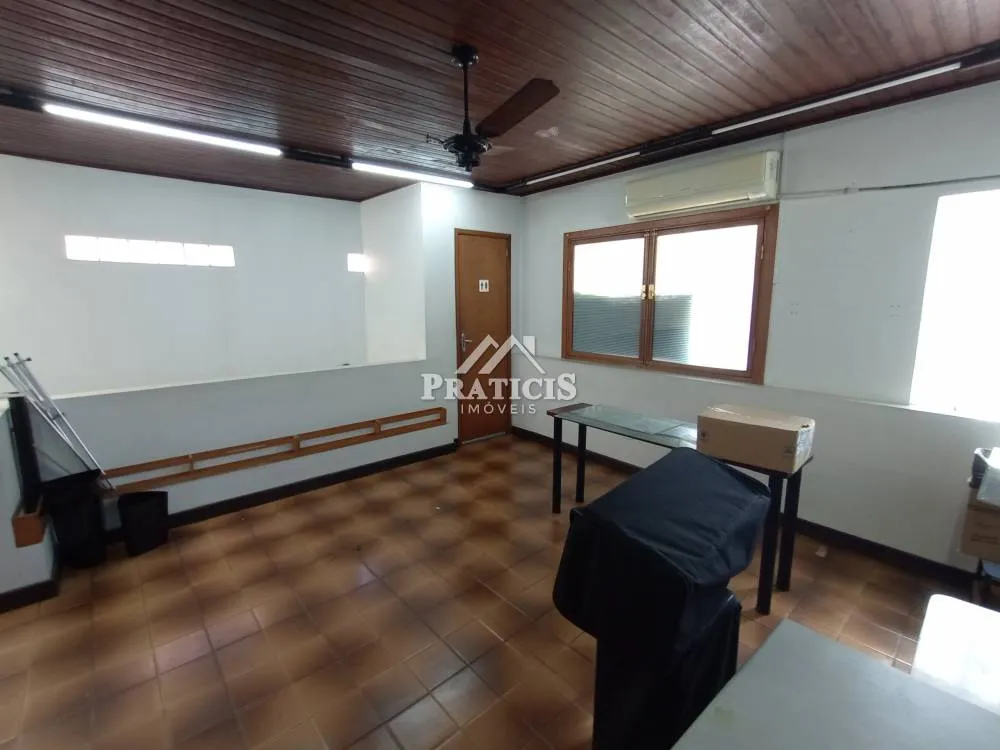 Casa, 3 quartos, 250 m² - Foto 3