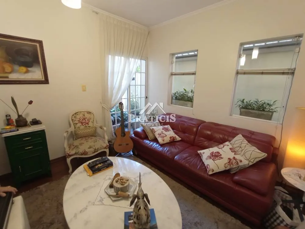 Casa, 3 quartos, 250 m² - Foto 1