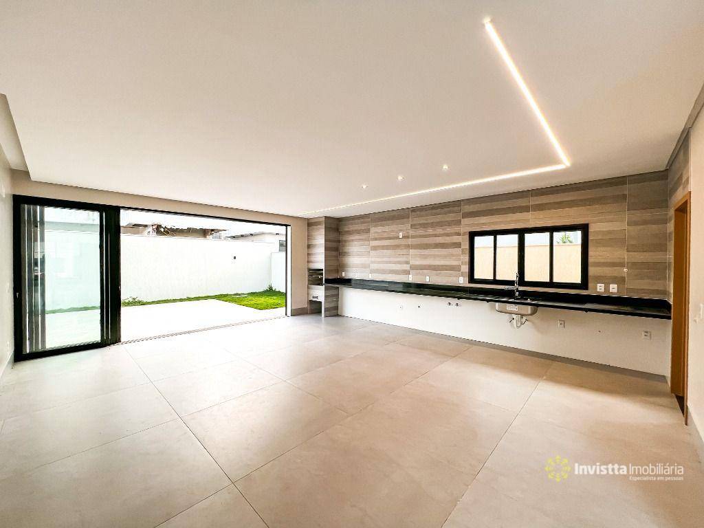 Sobrado à venda com 4 quartos, 285m² - Foto 3