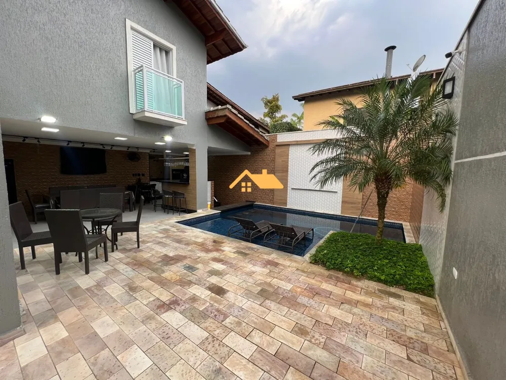 Casa, 3 quartos, 180 m² - Foto 1