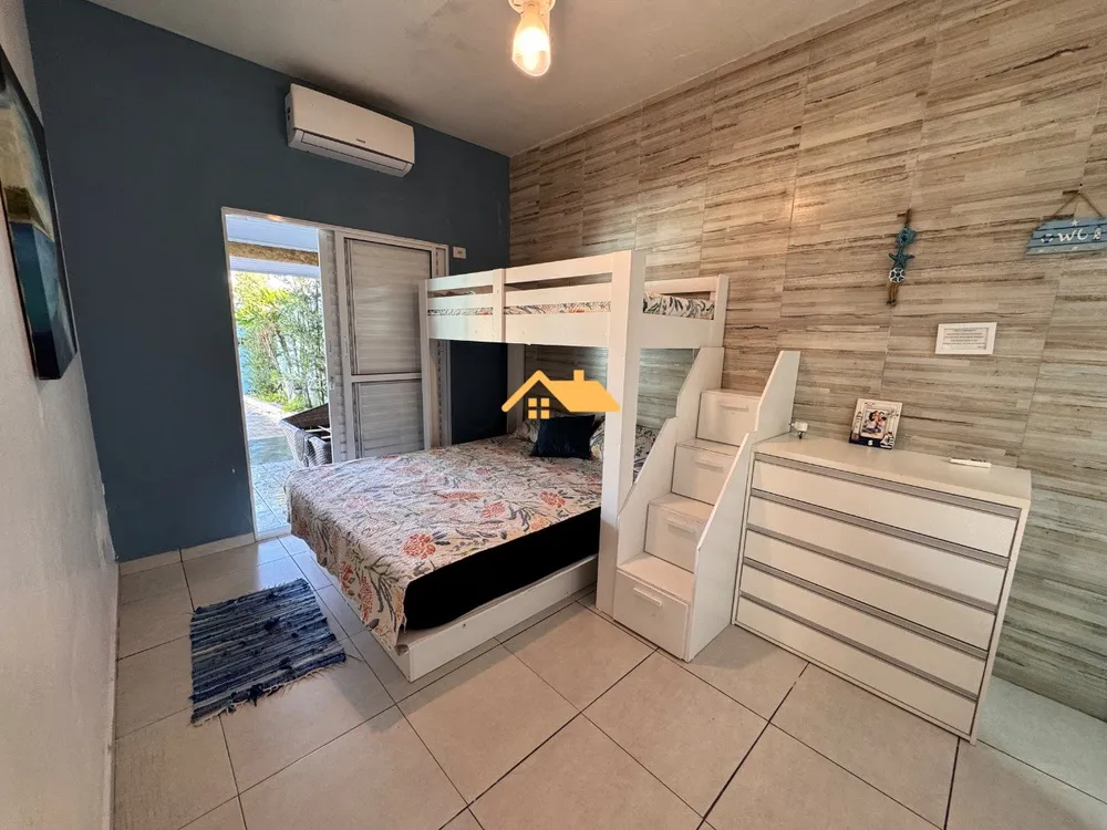 Casa, 4 quartos, 219 m² - Foto 8