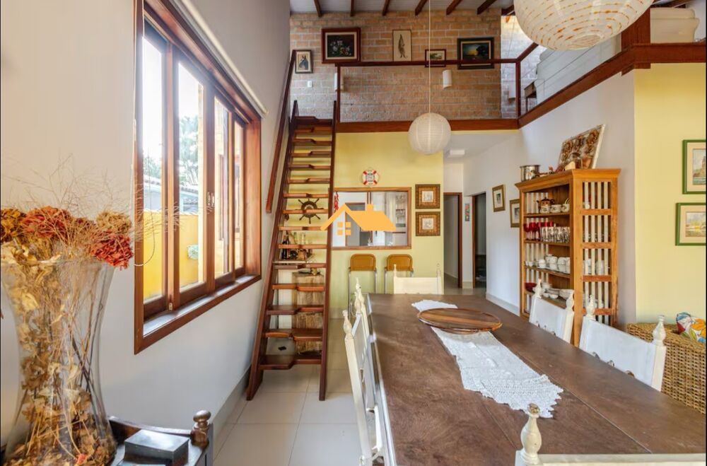 Casa, 3 quartos, 200 m² - Foto 2
